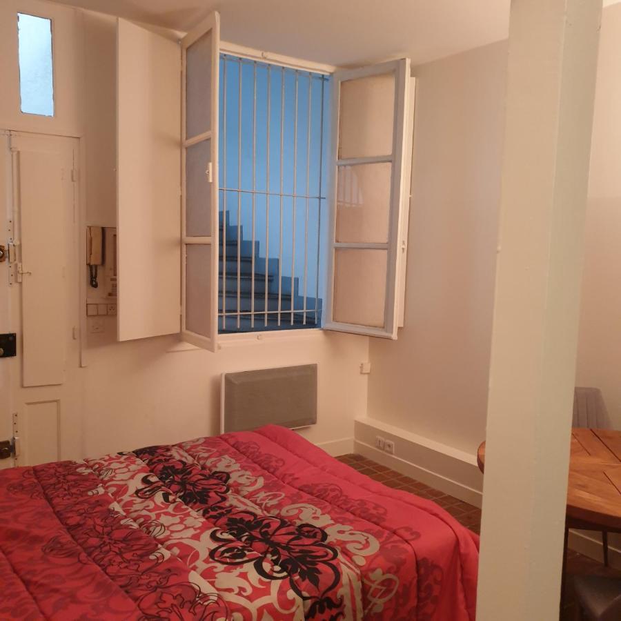 Le Studio Des Enfants Rouges Apartment Париж Екстериор снимка